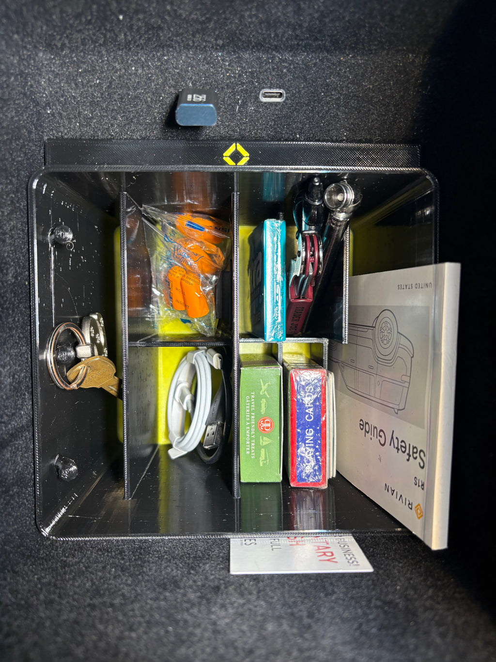 Rivian R1S/R1T Center Console Organizer (Niftly3D)