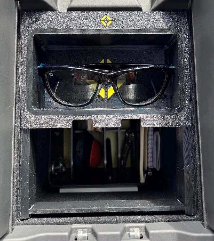 Rivian R1S/R1T Center Console Organizer (Niftly3D)