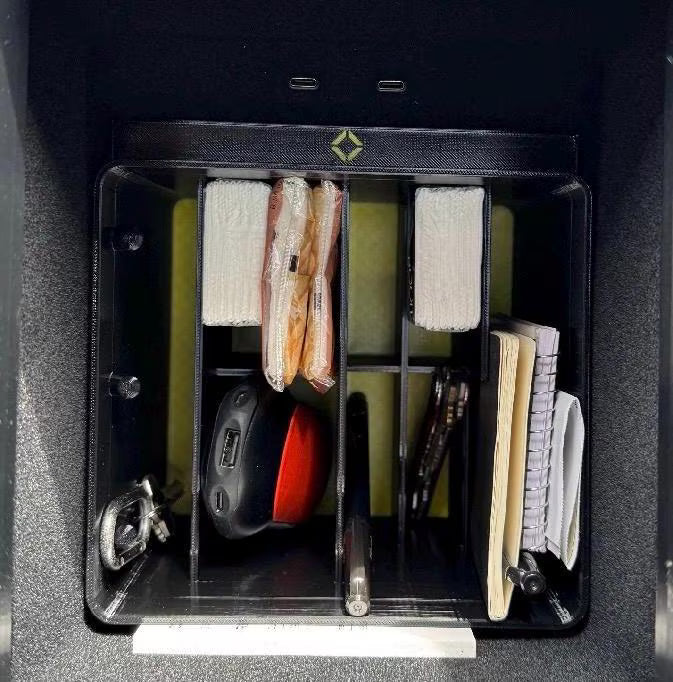 Rivian R1S/R1T Center Console Organizer (Niftly3D)