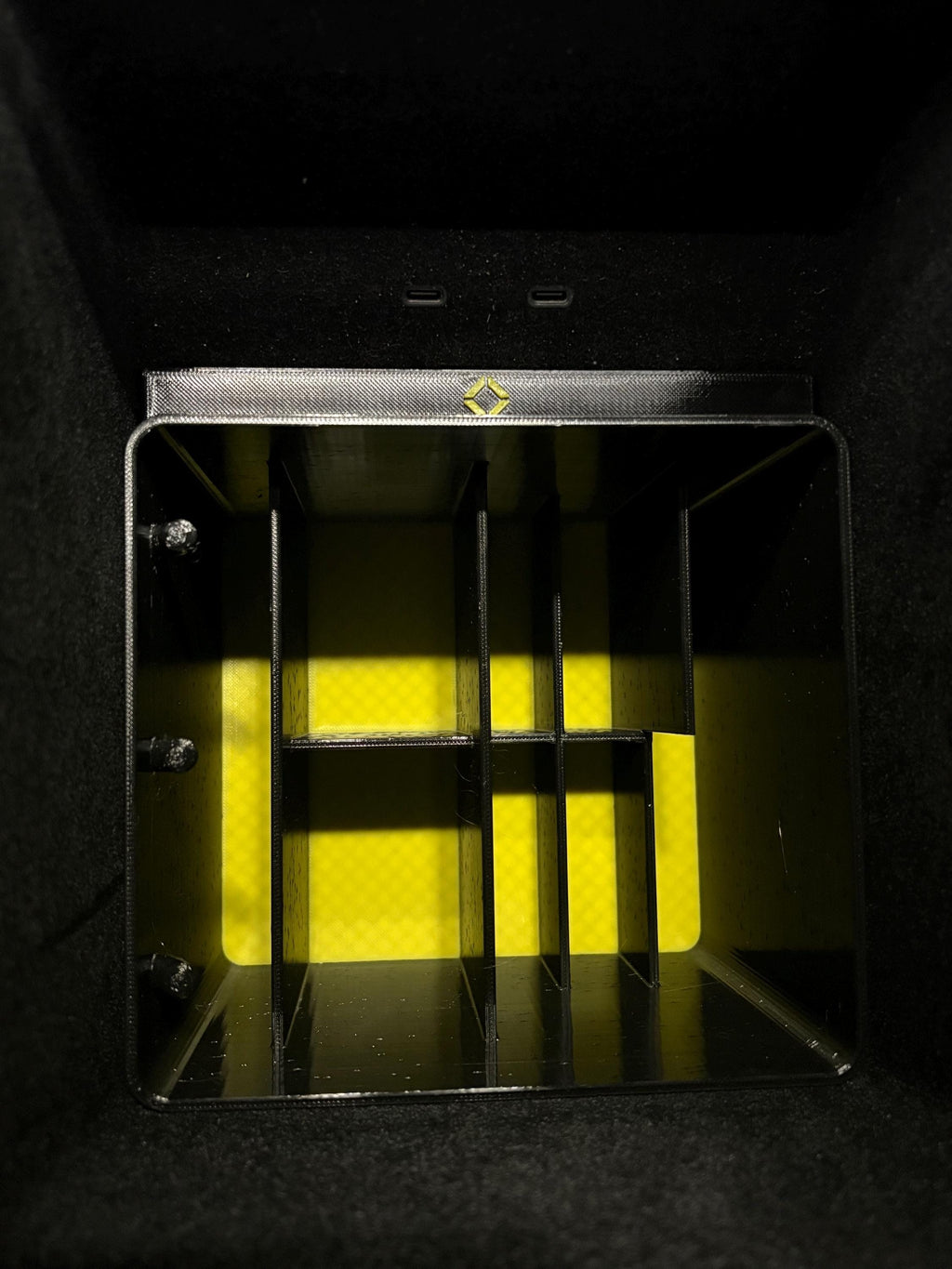 Rivian R1S/R1T Center Console Organizer (Niftly3D)